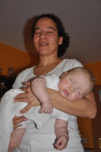 babymassage_11_2010_20101126_1176007371