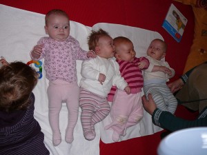 babymassage_12_08_20090116_1850793735