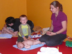 babymassage_september_2010_20101001_1215324451