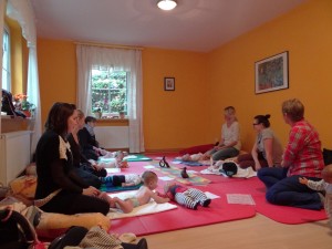 babymassage_september_2013_20131109_1674634244